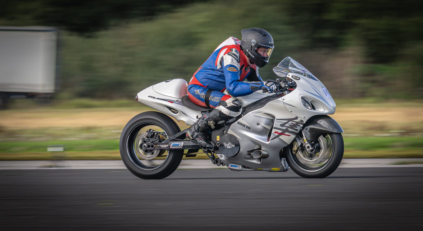 https://abilitytoday.com/paralysed-motorcyclist-breaks-200mph-barrier-to-set-new-land-speed-record/
